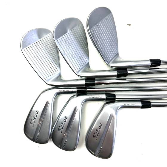 Titleist T250 Irons / 5-PW / AMT Black Stiff Flex