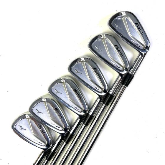 Mizuno MP-64 Irons / 4-9 / Dynamic Gold R300 Regular Flex