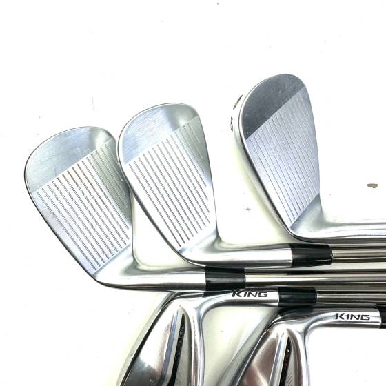 Cobra King Forged Tec-X Irons / 7-GW / Recoil ESX 460 Regular Flex