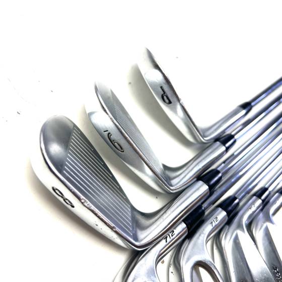 Titleist 712 CB/MB Forged Irons / 4-PW / Project X Regular Flex
