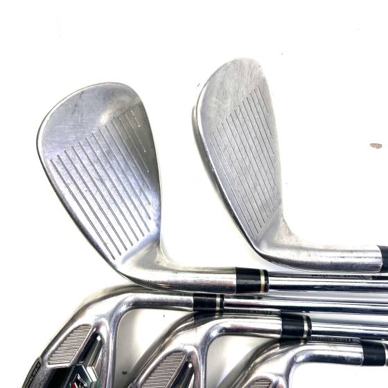 Wilson Staff D350 Irons / 7-SW / Wilson Staff Uniflex