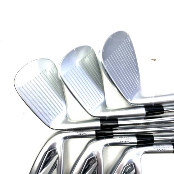 New Mizuno JPX 925 Hot Metal Pro Irons / 5-PW / Dynamic Gold 105 Stiff Flex