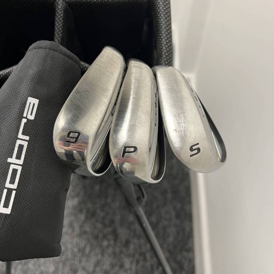 Cobra Fly XL Full Set With Bag / Driver – SW + Putter / Regular Flex